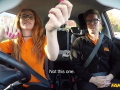 Enthousiasteling, Auto, Sperma, Vingeren, Handbeurt, Buiten, Gezichtspunt, Kut duiken