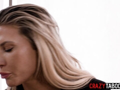 Большие сиськи, Дилдо, Пальцем, Поцелуи, Лесбиянка, Мамочка, В офисе, Развязные