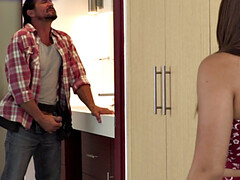 Жопа, Ванна, Собачьи, Платье, Поцелуи, Соски, Трусики, Сиськи