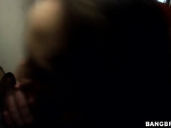 Bruinharig, Sperma shot, Muurgat, Handbeurt, Hardcore, Moeder die ik wil neuken, Slikken, Trio