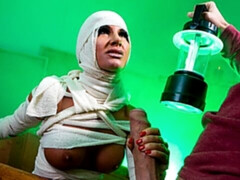 Enthousiasteling, Grote kont, Grote lul, Pijpbeurt, Hondjeshouding, Hardcore, Moeder die ik wil neuken, Tieten likken