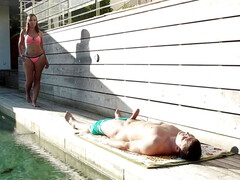 Grosse titten, Blasen, Hundestellung, Aufs gesicht abspritzen, Hd, Milf, Natürlichen titten