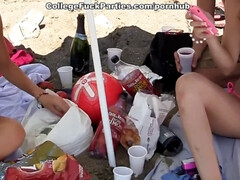 ビーチ, 美人, フェラチオ, ハードコア, ヌード, アウトドア, 公共, 生徒