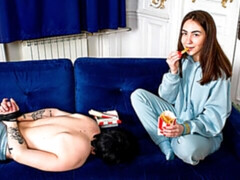 Amateur, Gros cul, Grosse bite, Gros seins, Sucer une bite, En levrette, Tatouage, Adolescente