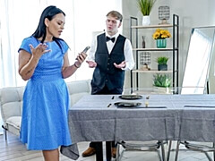 Grosser arsch, Grosser schwanz, Grosse titten, Blasen, Braunhaarige, Hundestellung, Milf