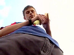 Gay, Al aire libre, Clasico