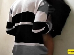 Asiatisch, Hinter den kulissen, Blasen, Hd, Indisch, Öffentlich, Schwestern, Jungendliche (18+)