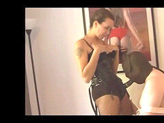 Británico, Dominacion femenina, Pajear, Lencería, Strapon