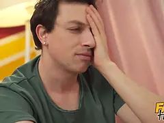 18, フェラチオ, 浮気する, イく瞬間, Hd, オーガズム, 叫ぶ, 三人