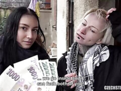 Enthousiasteling, Pijpbeurt, 1 man 2 vrouwen, Moeder die ik wil neuken, Buiten, Gezichtspunt, Geschoren, Tatoeage