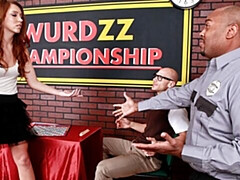 18 jaar, Grote kont, Pijpbeurt, Bruinharig, Hondjeshouding, Kantoor, Tiener, Tieten likken