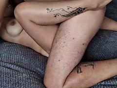 デカパイ, フェラチオ, 指いじり, 毛深い, 手コキする, Hd, オナニー, 淫乱熟女