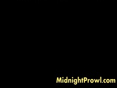 Tussi, Stiefel, Braunhaarige, Fingern, Masturbation, Schlampe, Ablutschen, Titten