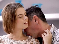 Mature dude pleases young GF with cunnilingus