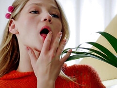 18 años, Chica, Hembra, Penetracion con dedos, Masturbación, Orgasmo, Ruso, Solo