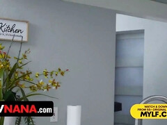 Женщины, Лесбиянка, Белье, Зрелые, Мачеха, Втроем, Игрушки, Вибратор