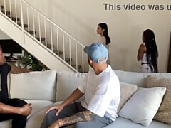 Grosser schwanz, Schwarz, Blasen, Braunhaarige, Hundestellung, Lesbisch, Muschi, Nass