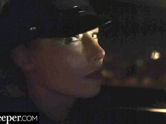 18 jaar, Bruinharig, Handbeurt, Hardcore, Likken, Ondergoed, Rijden, Kousen