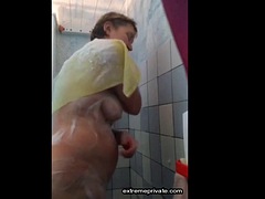 Amateur, Tetas grandes, Masturbación, Madres para coger, Ducha, Solo, Voyeur