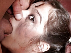 18 jahre, Grosser schwanz, Braunhaarige, Masturbation, Natürlichen titten, Dürr, Jungendliche (18+), Titten