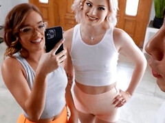 Lieveling, Blond, Dubbele penetratie, Groep, Zoenen, Masturbatie, Trio, Tieten likken