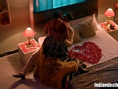 Sucer une bite, Queue, Fait maison, Femme au foyer, Indienne, Mature, Voyeur, Épouse