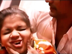 Enthousiasteling, Fetisj, Hardcore, Huisgemaakt, Moeder, Natuurlijke tieten, Ruw, Tieten likken