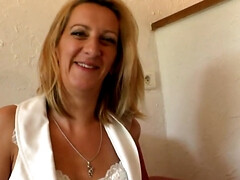 Anal, Grosse bite, Gros seins, Blonde, Tir de sperme, Jarretelles, Tatouage, Plan cul à trois