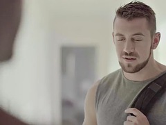 Noire, Couple, Noir ébène, Homosexuelle, Branlette thaïlandaise, Interracial, Muscle, Tatouage