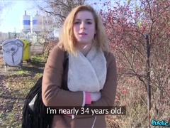 Arsch, Blasen, Hundestellung, Handjob, Im freien, Pov, Öffentlich, Muschi