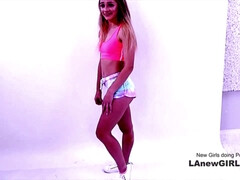 素人, ブロンド, 中出し, 指いじり, オーガズム, 小柄, ティーン, オッパイの