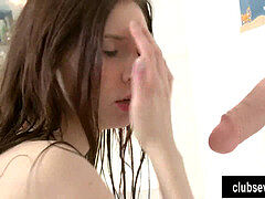 Salle de bains, Brunette brune, Masturbation, Chatte, Rasée, Maigrichonne, Softcore, Adolescente