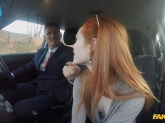 車, 中出し, バック, 手コキする, なめる, ハメ撮り, オマンコ, コキ