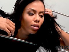 Arsch, Grosser arsch, Grosse titten, Braunhaarige, Hd, Latina, Natürlich, Natürlichen titten