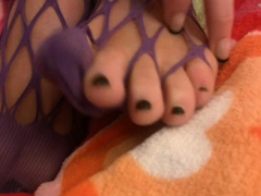 Beauty shows us how she loves to masturbate