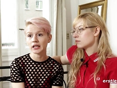 Leie, Sadomasochismus, Grosse titten, Blondine, Fesselspiele, Lesbisch, Natürlichen titten, Muschi
