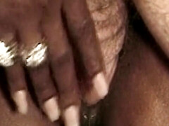 Mamada, Morena, Corridas, Ébano, Interracial, Lencería, Orgía, Trio