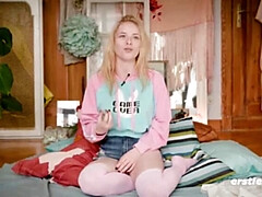 Amateur, Hembra, Comida, Masturbación, Tetas naturales, Coño, Afeitado, Solo