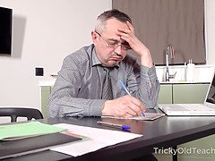 Grote lul, Pijpbeurt, Sperma shot, Hd, Twee staartjes, Roodharige vrouw, Tiener, Tieten likken