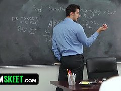 デカチン, ブロンド, 着衣女と全裸男, Hd, なめる, オマンコ, 女子高生, ティーン
