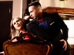 Cul, Sucer une bite, Brunette brune, En levrette, Doigter, Embrassement, Jarretelles, Adolescente