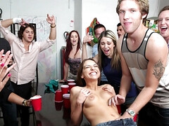 Amateur, Verga grande, Tetas grandes, Mamada, Sexo duro, Orgía, Fiesta, Adolescente