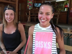 Arsch, Grosse titten, Bisexuell, Blasen, Handjob, Tätowierung, Jungendliche (18+), Flotter dreier