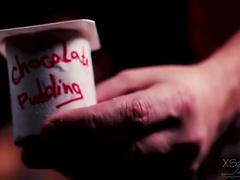 デカチン, フェラチオ, 着衣女と全裸男, 口内発射, フェティッシュ, 食べ物, Hd, 自家製