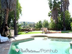 Grote lul, Grote mammen, Pijpbeurt, Oudere vrouw, Hardcore, Moeder die ik wil neuken, Roodharige vrouw, Schreeuwen