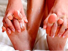 Amateur, Dormitorio, Culo grande, Tetas grandes, Morena, Solo, Estriptis, Adolescente