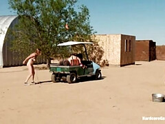 Sadomasochismus, Blondine, Kehlenfick, Fetisch, Faustfick, Gruppensex, Im freien, Hintern versohlen