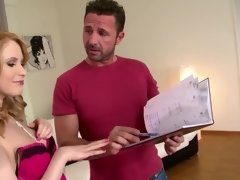 Blondine, Kehlenfick, Aufs gesicht abspritzen, Absätze, Lingerie, Masturbation, Strümpfe, Flotter dreier