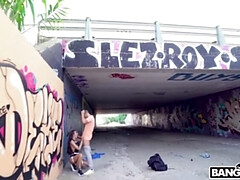 Anaal, Grote lul, Bruinharig, Handbeurt, Hd, Buiten