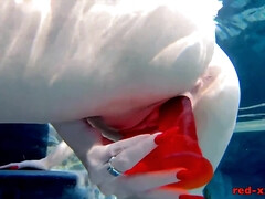 Red Xxx In Fucks Her Pussy With A Toy In The Pool